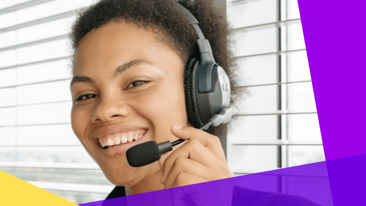 Spanish Portuguese customer support outsourcing - support agent smiling on a headset call